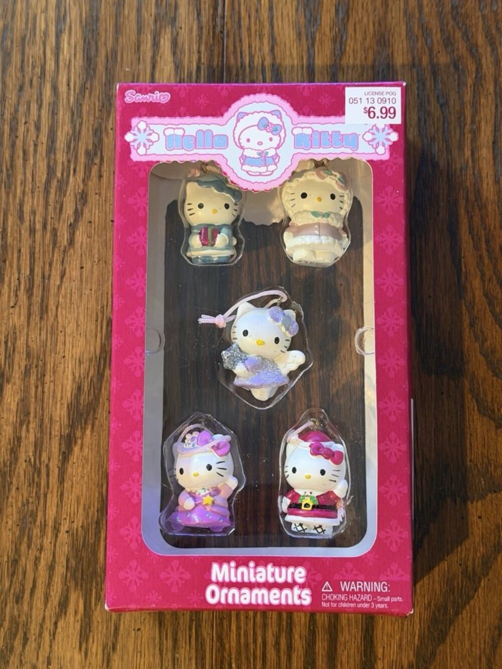 2007 Sanrio HELLO KITTY Miniature Holiday Ornaments Set of 5